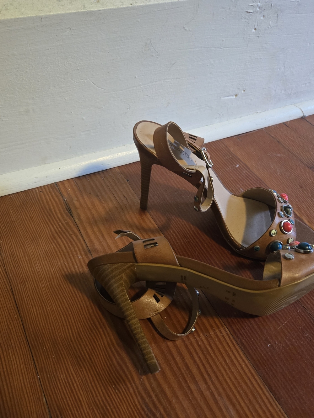 Andarella Women's Tan Embellished Sandal Heels - Picture 4 of 5